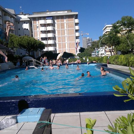 Hotel Amalfi Lido di Jesolo Exterior foto